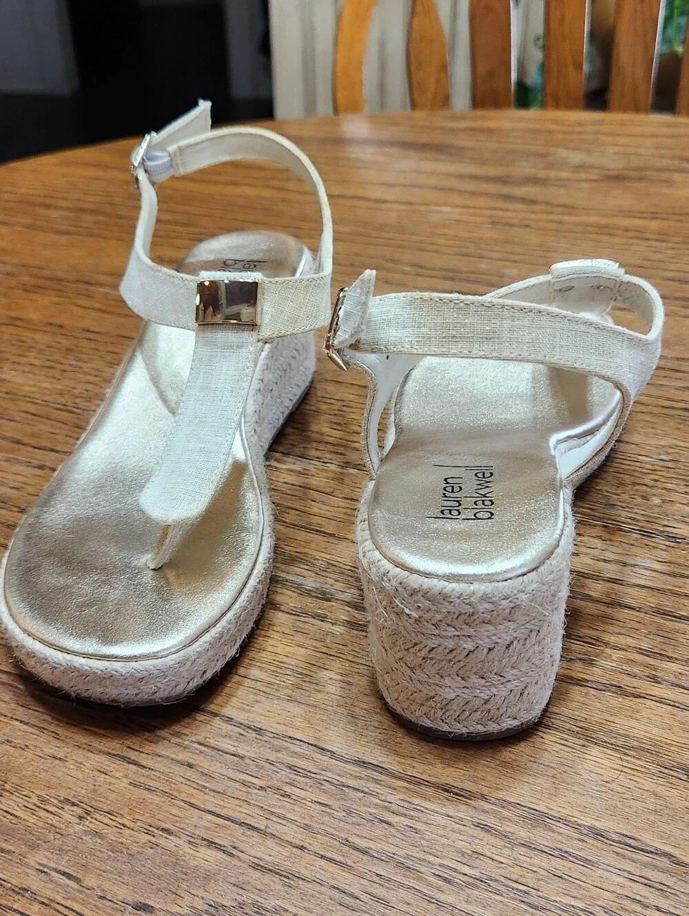 Lauren Blakwell Gold Metallic T-Strap Sandals Size 7.5